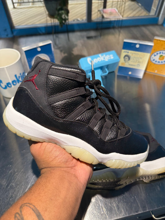 Air Jordan 11 Retro '72-10'