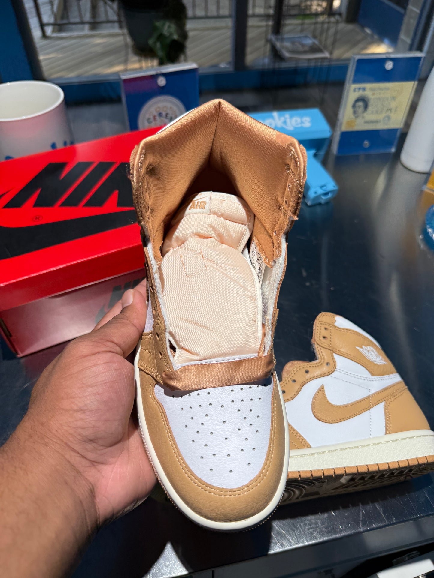 Wmns Air Jordan 1 Retro High OG 'Praline'