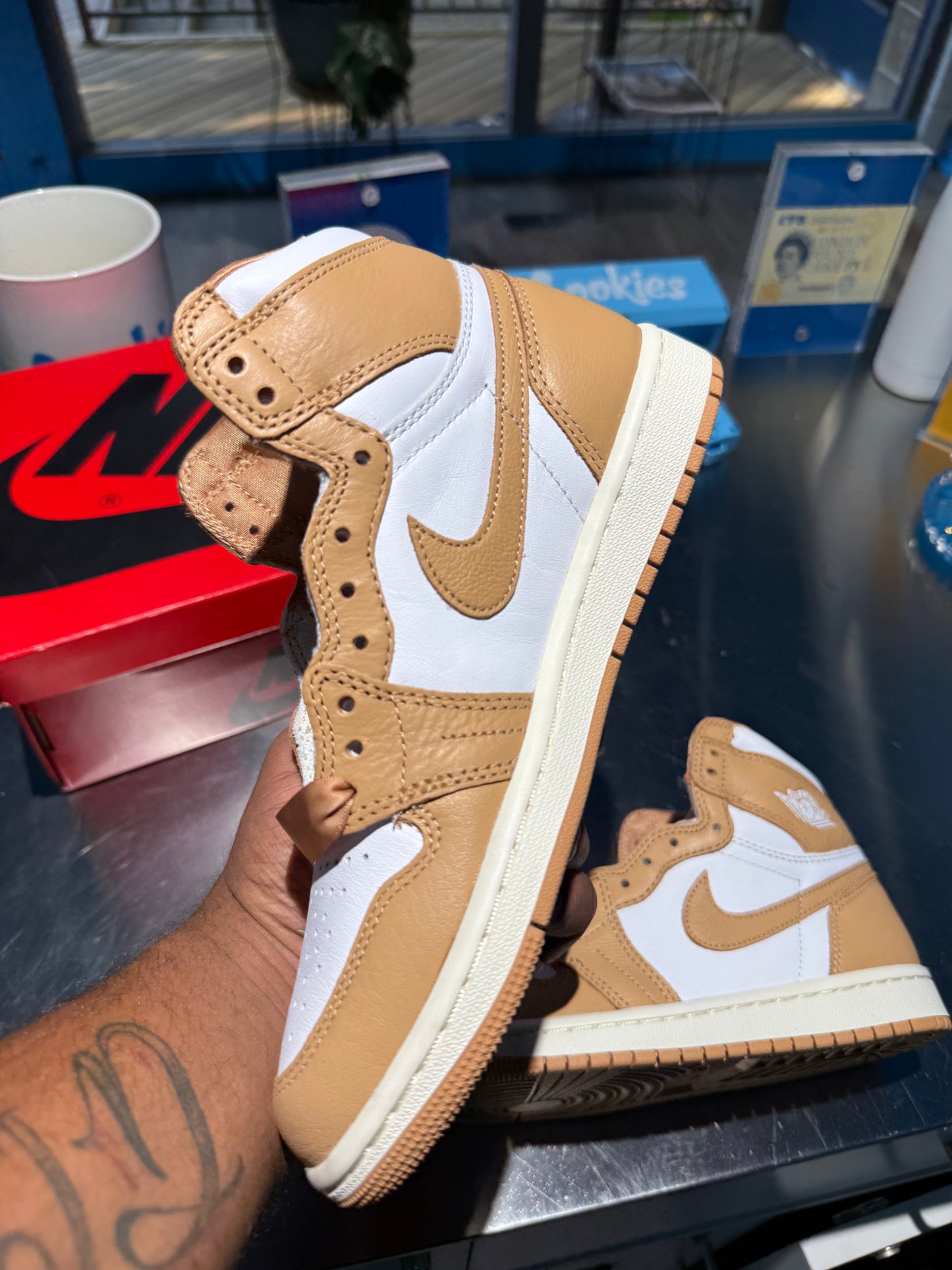 Wmns Air Jordan 1 Retro High OG 'Praline'