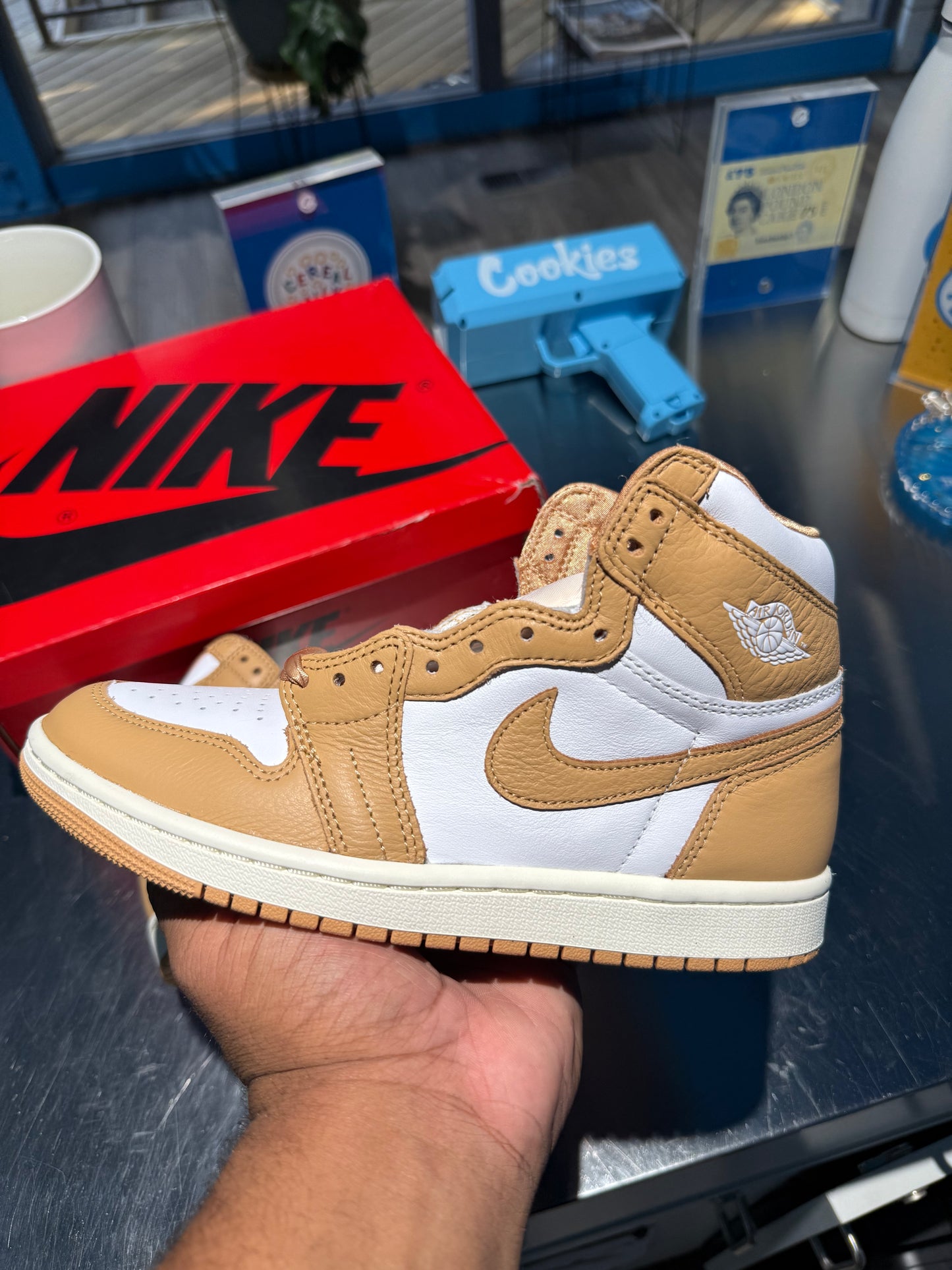 Wmns Air Jordan 1 Retro High OG 'Praline'