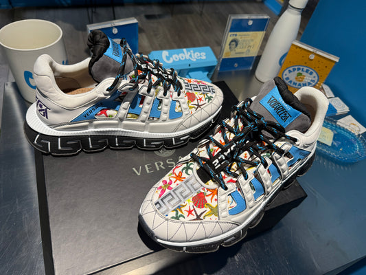 Versace Trigreca 'Trésor de la Mér Print - White Purple'