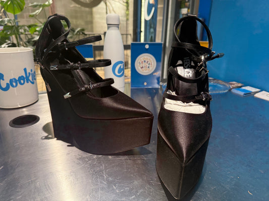 Verace Tempest Plat Pump Heels