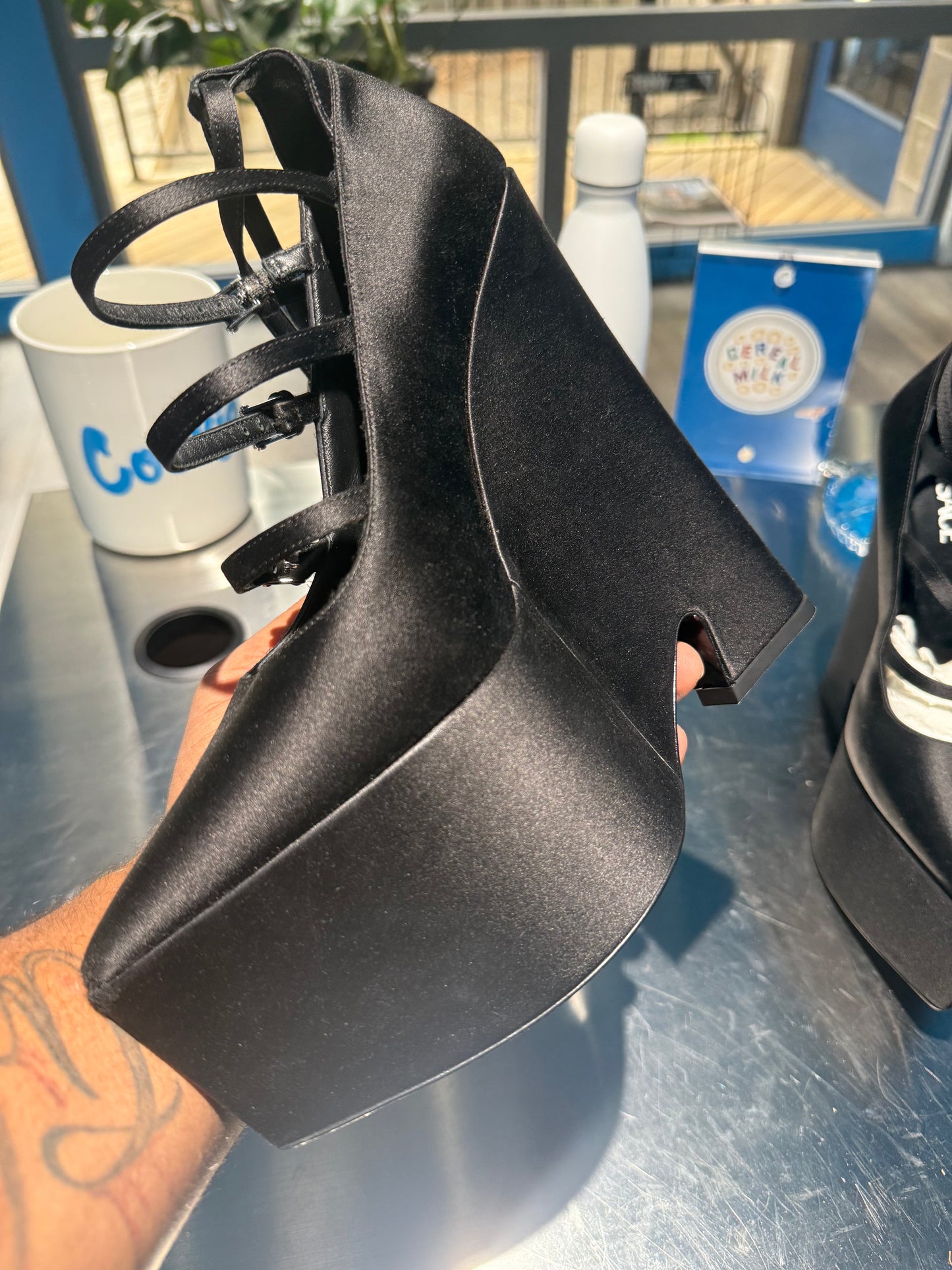 Verace Tempest Plat Pump Heels