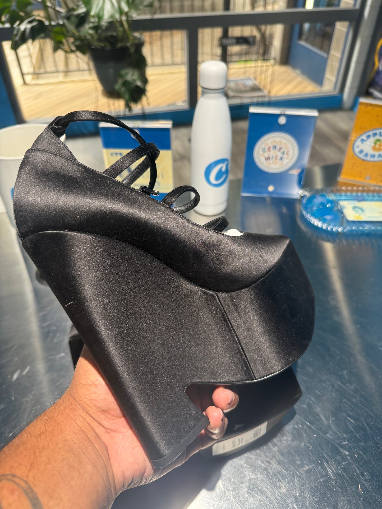 Verace Tempest Plat Pump Heels