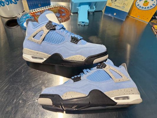 Air Jordan 4 Retro 'University Blue'