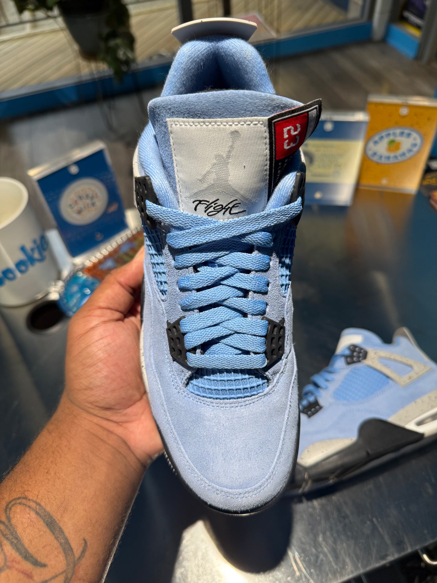 Air Jordan 4 Retro 'University Blue'