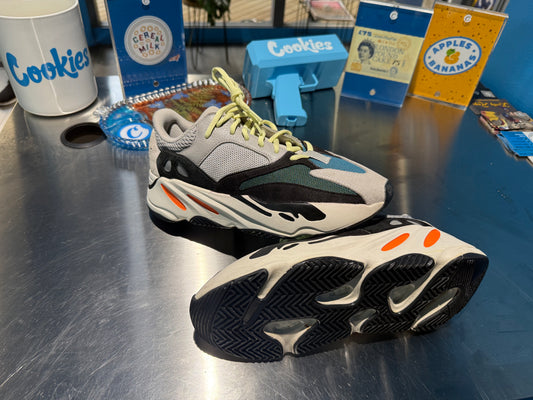 Yeezy Boost 700 'Wave Runner' 2017